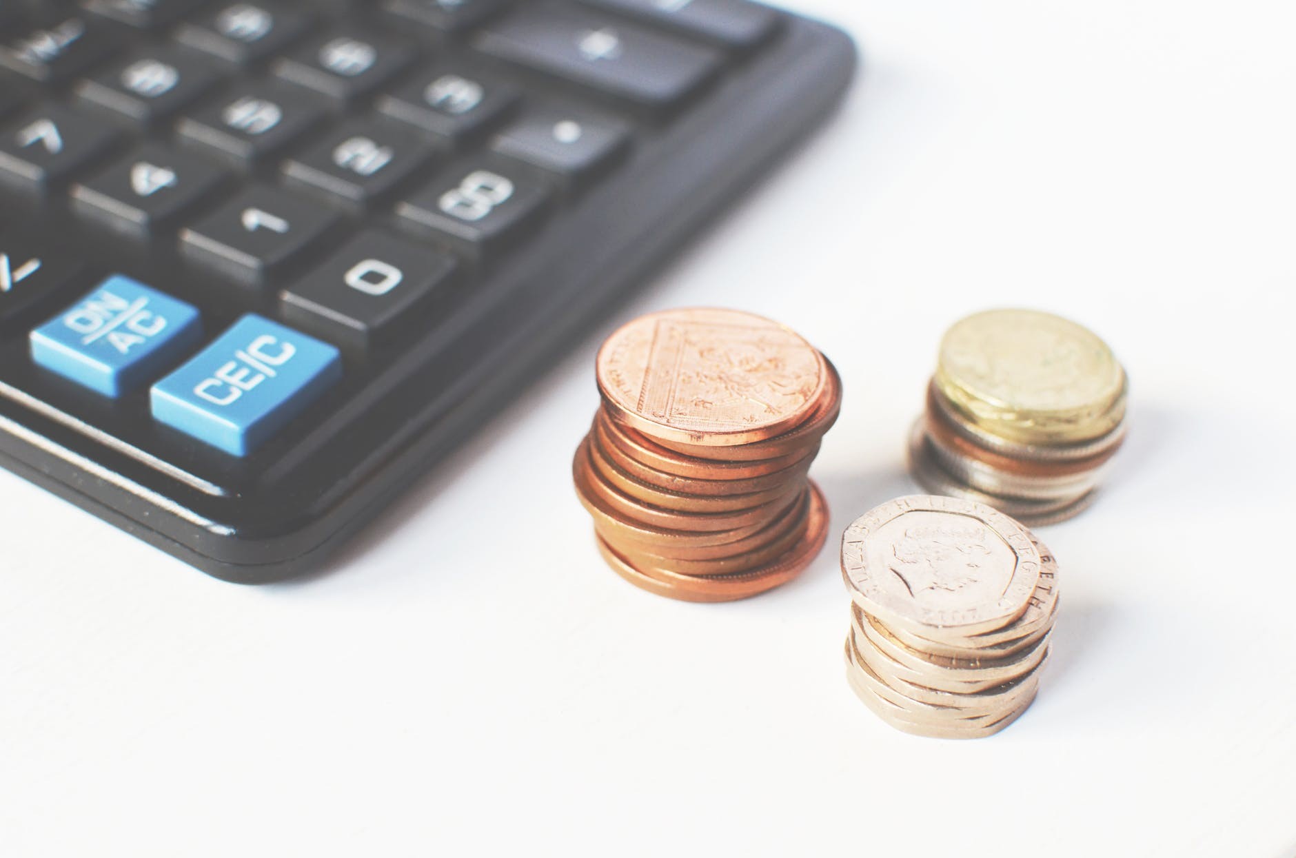 ACCOUNTS PAYABLE SPECIALIST WITH FLUENT ENGLISH